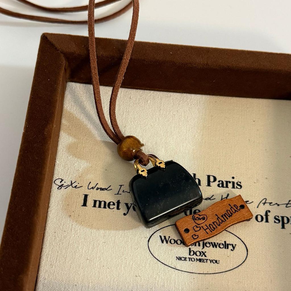 Colored artificial stone bag, wood beads, leather necklace, personalized creative design, sweater chain, Korean ins style necklace.