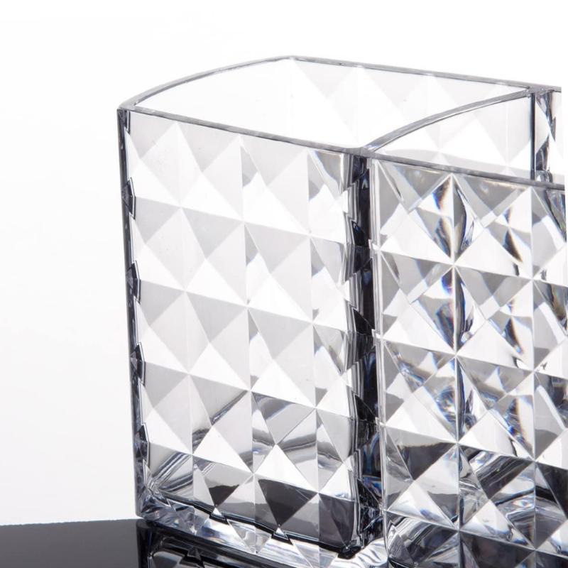 Sturdy Plastic Materials Makeup Brush Organizers With Spacious Capacity For Bathroom Countertop Storage And Easy Cleaning