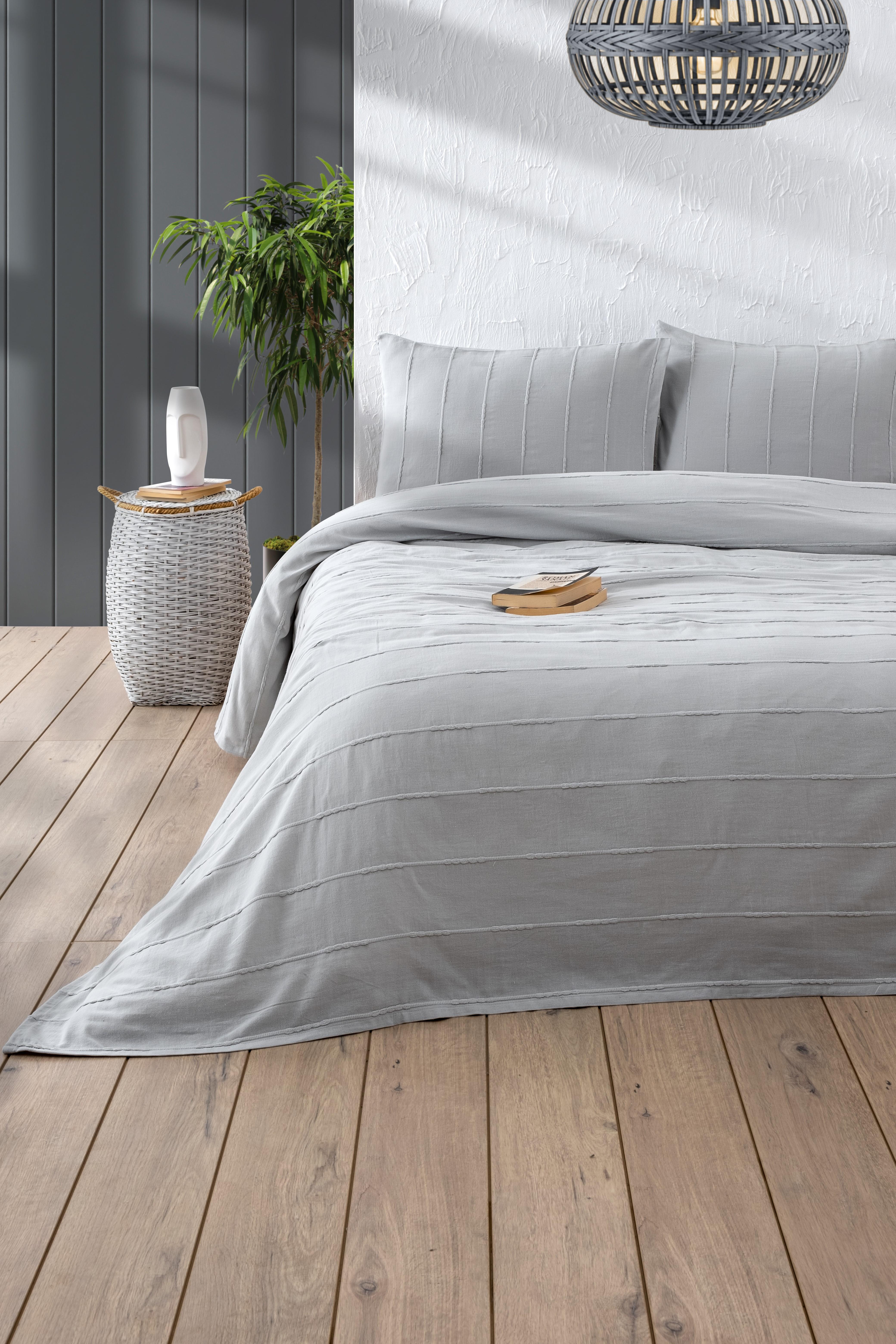 

Nacre Double Quilt and Quilt Set Grey 200x220 cm