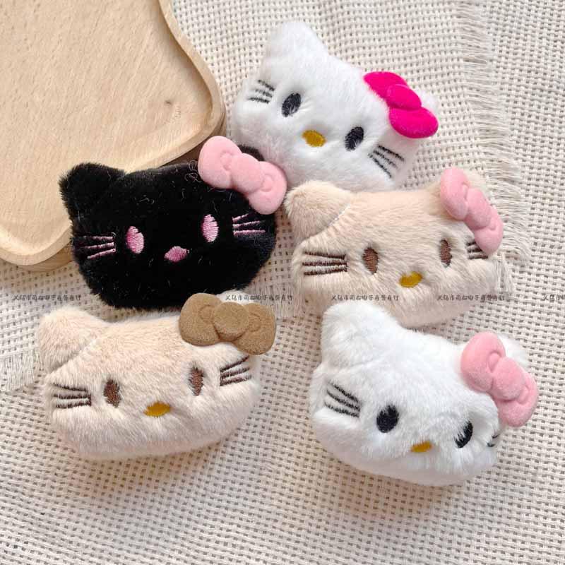 Hello Kitty Plush Accessories: DIY Doll, Cat Head Brooch, Pendant, Bag, Scarf, and Shoe Decorations.