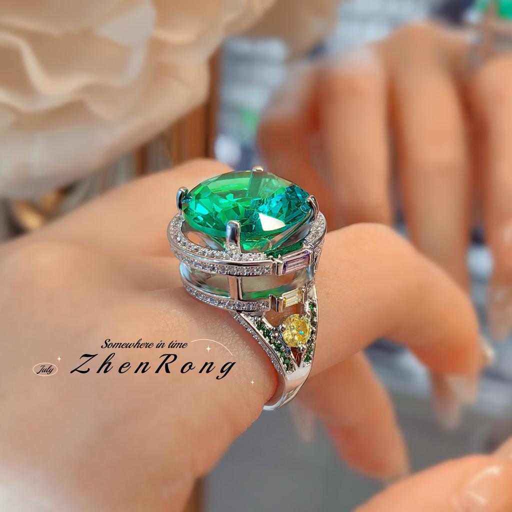 Luxury Designer Queen Simulated Paraiba & Emerald Ring for Women
