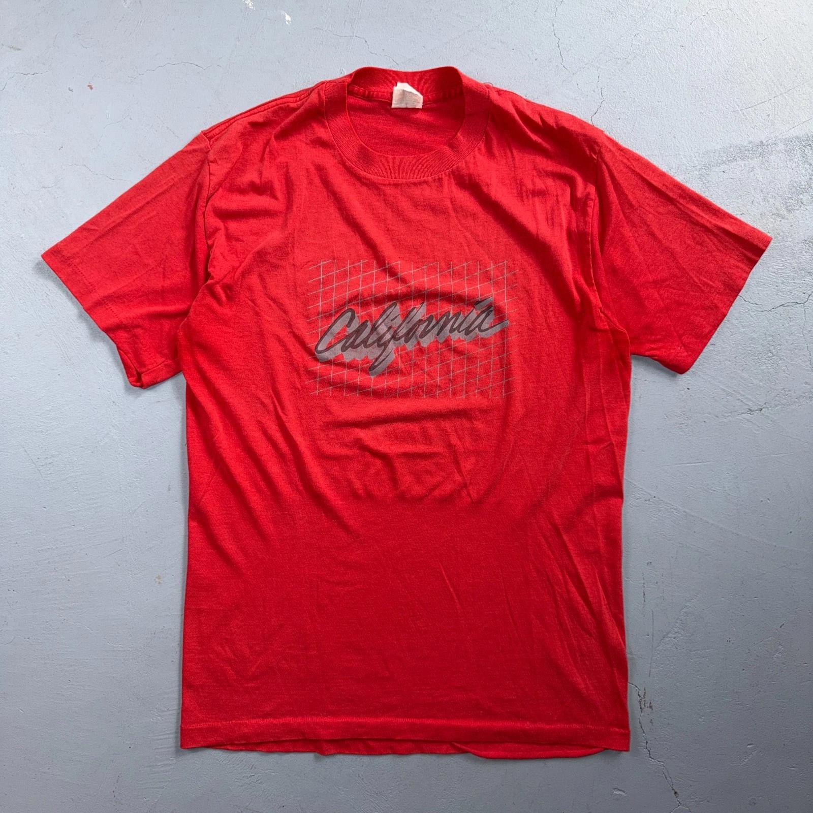 

California 80s VTG T Shirt Graphic 1980s Red Classic Grid Design Text Typography XL