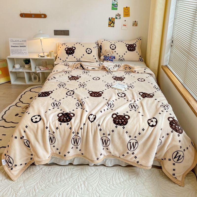 Summer Ice Silk Cool Thin Quilt Comforter Soft Air Conditioning Quilt/Duvet/Blanket Bed Duvets 150 Single Bed Quilt
