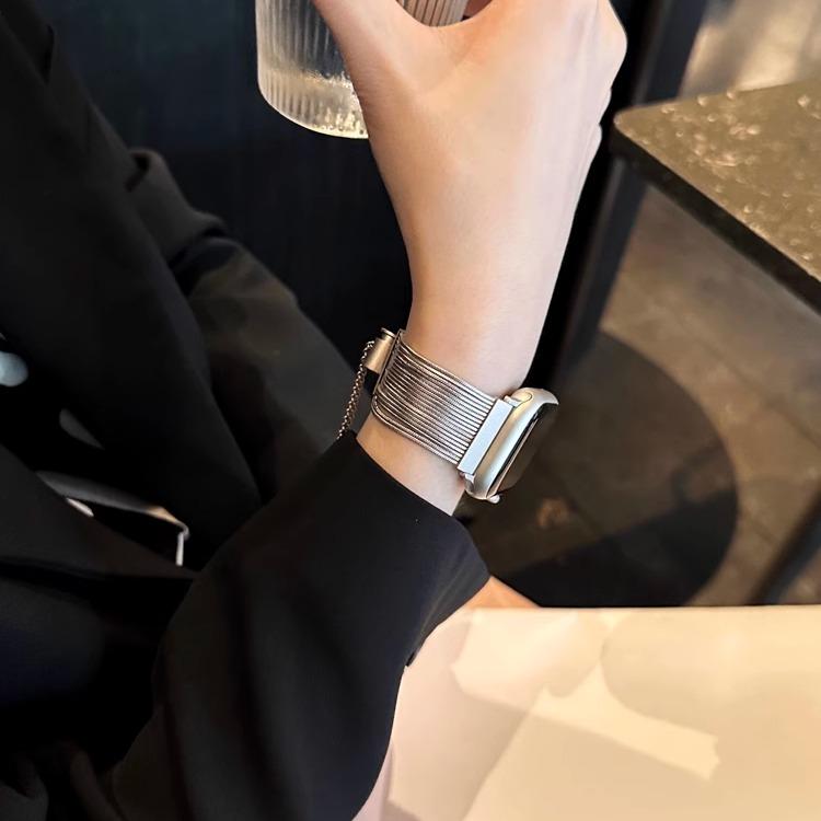 Strap for Apple Watch Band 49mm 45mm 41mm 44mm 40mm 42mm 38mm Women Steel Chain Bracelet IWatch Ultra SE Series 9 8 7 6 5 4 3 2