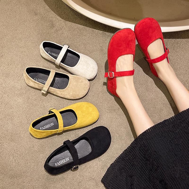 Soft-soled beanie shoes large size 2025 new French retro Mary Jane shoes women's flat-soled single shoes light mouth ballet shoes