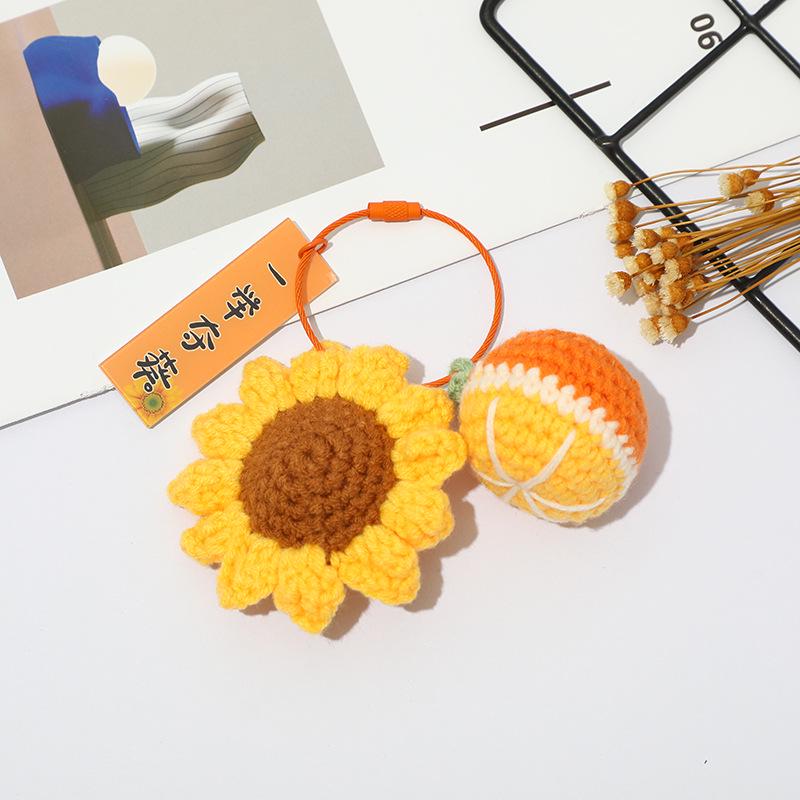 Crocheted Sunflower Champion Keychain - Car Pendant, Classmate Gift, Bag Accessory, Custom Souvenir