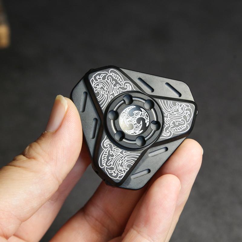 EDC Stainless Steel Open Armor Spinning Top Stress Reliever Toys Office Stress Relief Toys Office Desk Toys For Adult Gift
