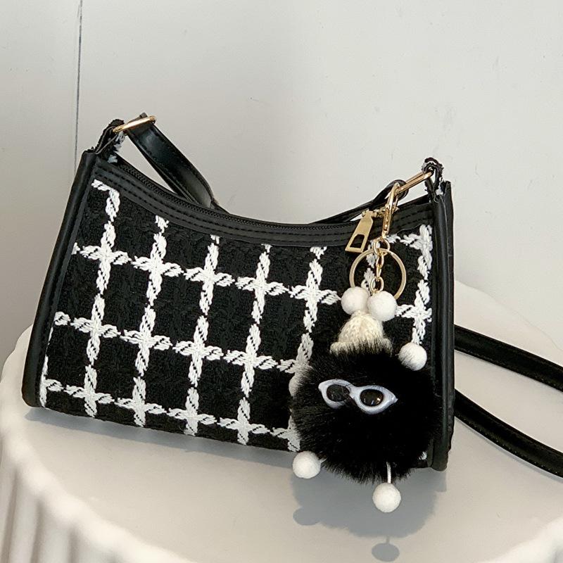 Fashion Plaid Women's Bag 2025 Winter New Simple Temperament Single Shoulder Small Square Bag New Fashion Underarm Bag Women