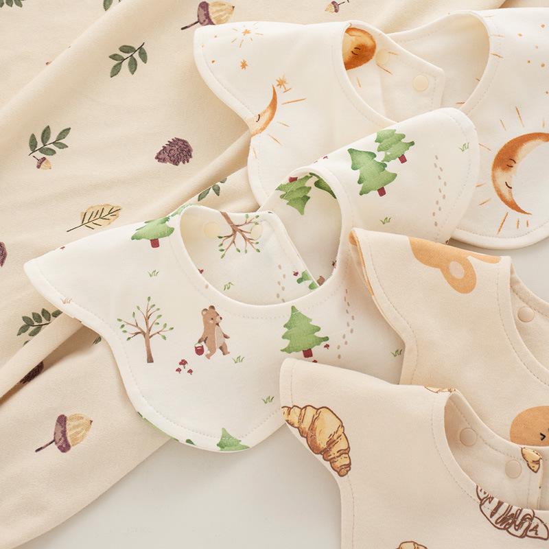 Unisex Pure Cotton 360° Petal-Shaped Absorbent Bib for Newborns