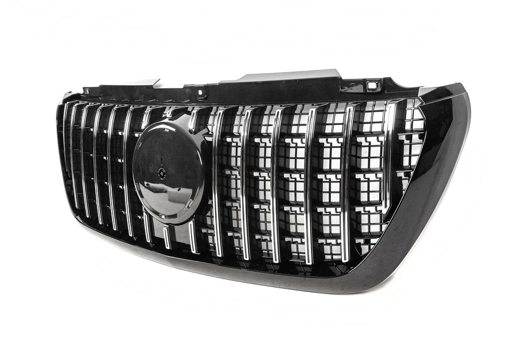 Передняя решетка Panamericana GT Chrome Premium V2 (С рамкой) для Mercedes Sprinter W907/W910 2018- гг