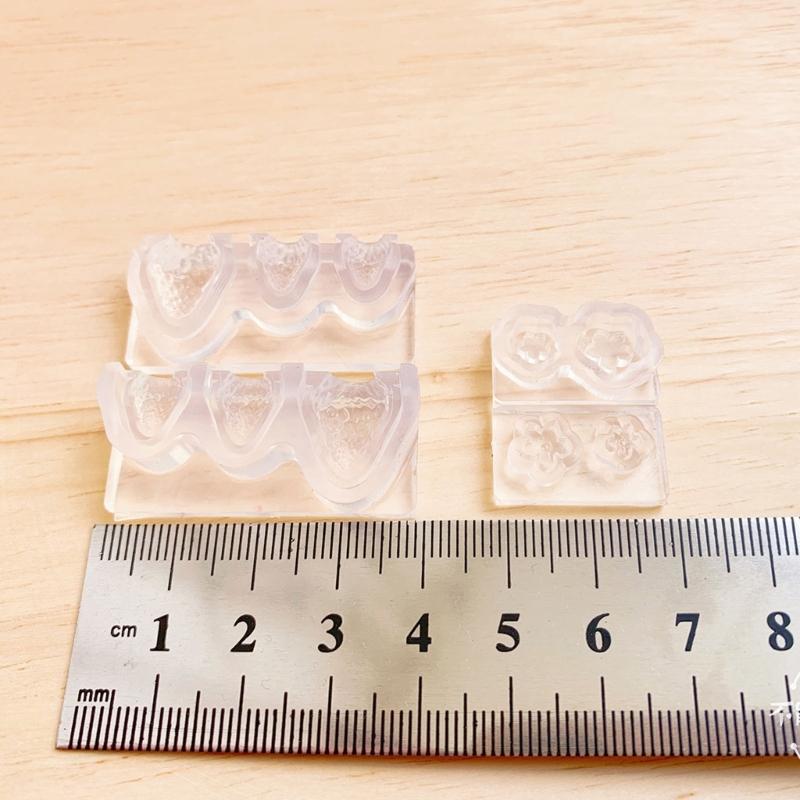 Handmade Epoxy Mold DIY 3D Strawberry and Leaves Silicone Mold Crystal Resin Crafting Tool Project Epoxy Cake Decoration