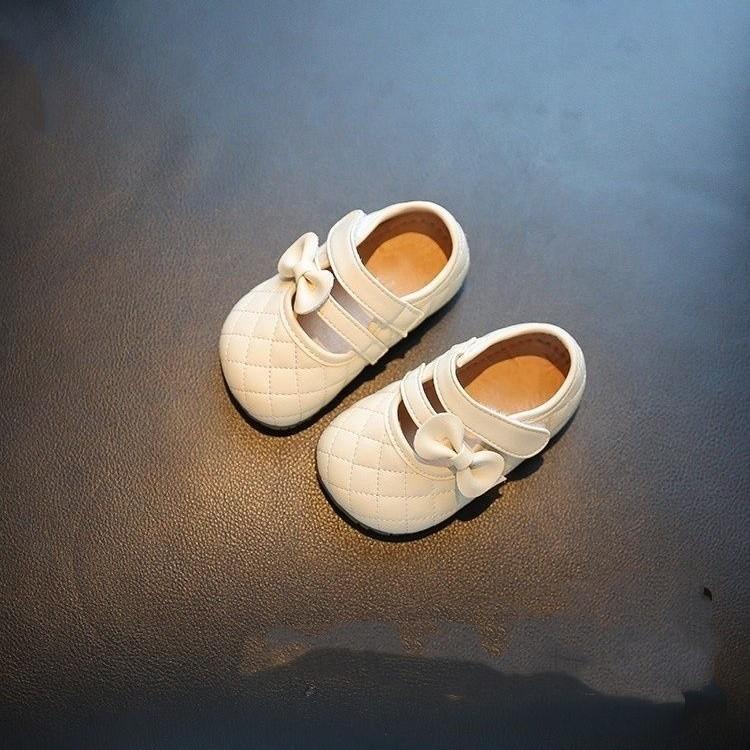 Baby shoes summer sandals 0 to 1 year old toddler shoes non-slip and anti-drop year-old soft-soled shoes baby shoes spring and autumn