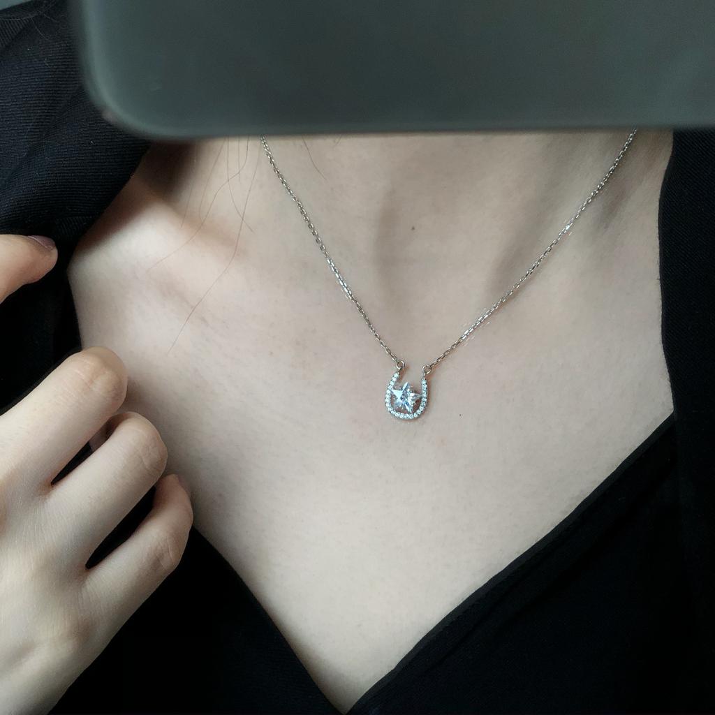 Îmbrățișând Farmecul Stelelor, Acest Colier Exquisit și la Modă cu Zirconiu