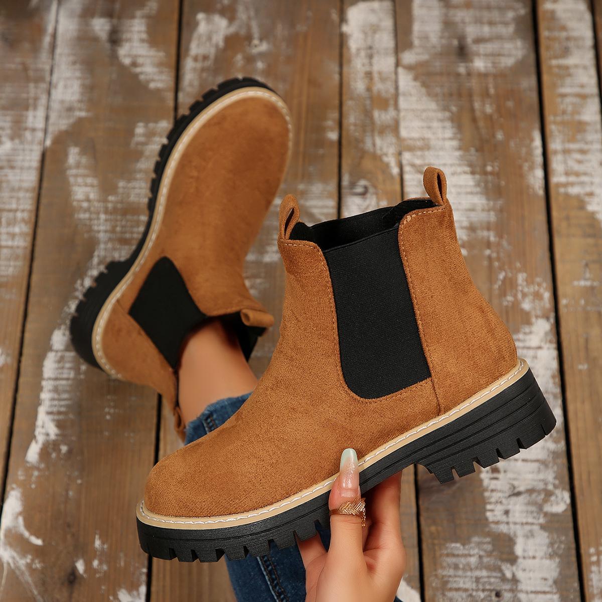 

Women Boots New Thick Sole Casual Chelsea Boots Trend Outdoor Shoes Women Chunky Heel Platform British Style Ankle Boots 36