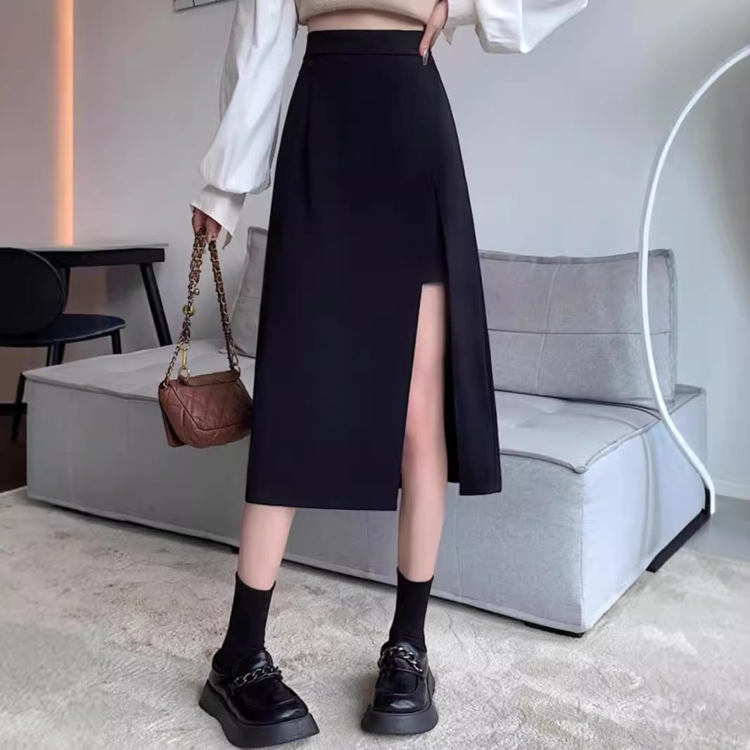 

Women s High-Waist Medium-Length A-Line Skirt with Stylish Slit - Korean Version M чорний