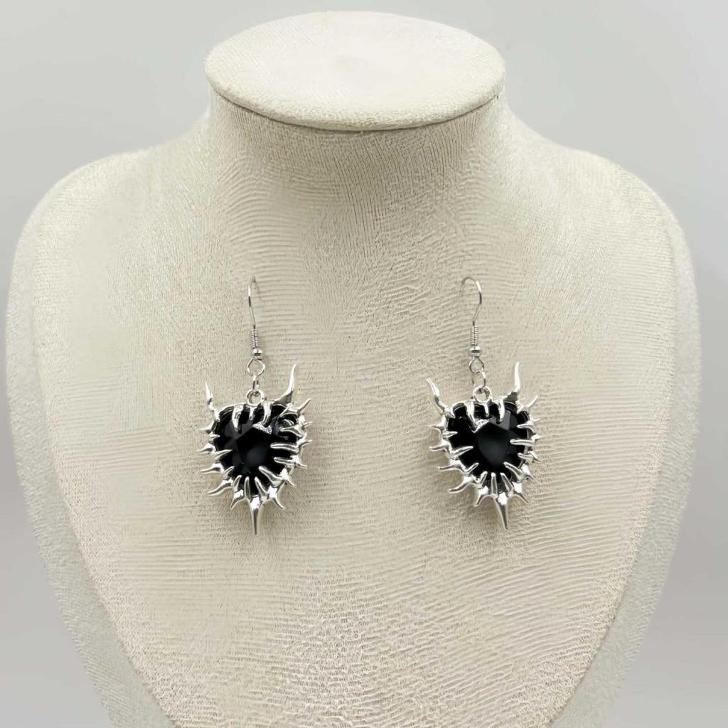 Gothic Heart Thorns Dangle Earrings - European/American Trendy Style