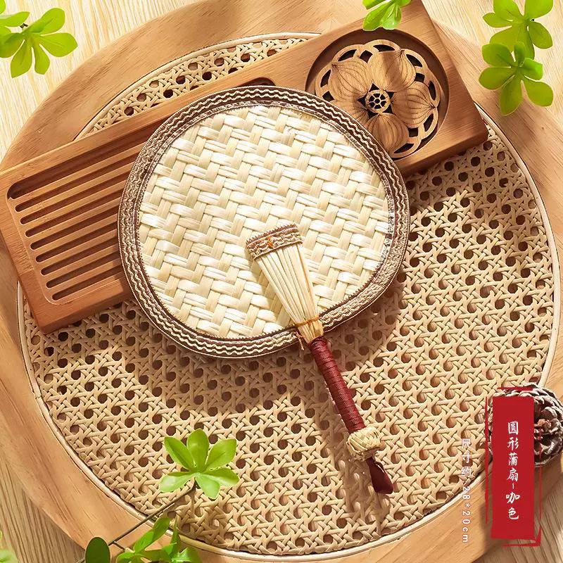 Summer Large Palm Fan, Children's Hand-Held Fan, Summer Handmade Woven Old-Fashioned Baby Mosquito-Repelling Small Banana Fan
