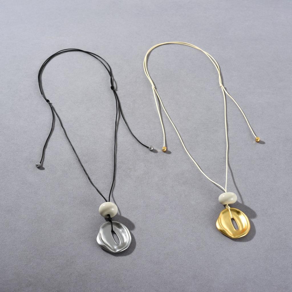 Niche Personality Fashion High-Altitude Wind Pocket Irregular Ring Pendant Collarbone Chain High-End Long Pull Rope Necklace