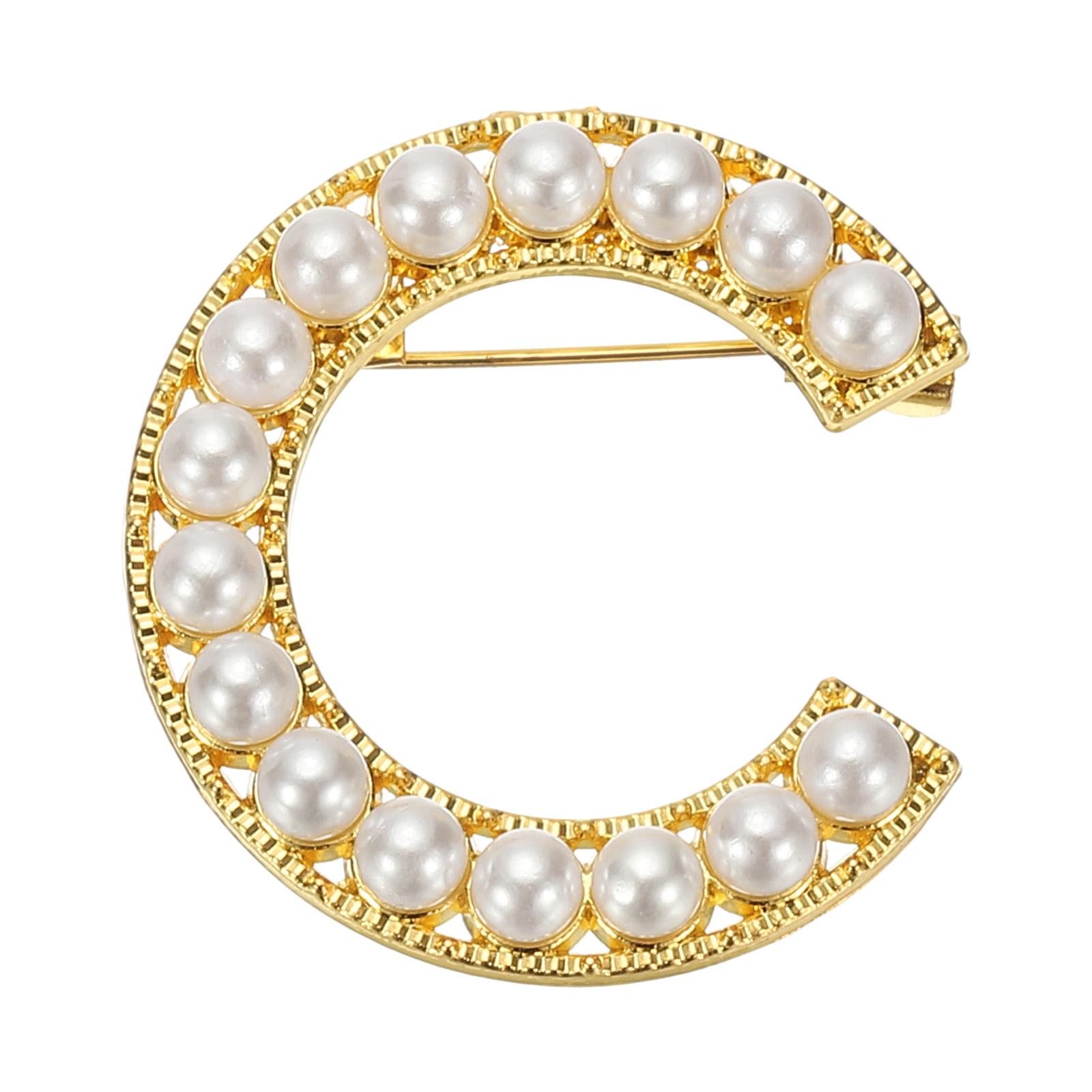 

Pearl Letter Brooch Pins for Women Gold Plated Pearl Broach Letter Lapel Badges Pin for Men Girl Wife Clothes Dress Bouquet Coat