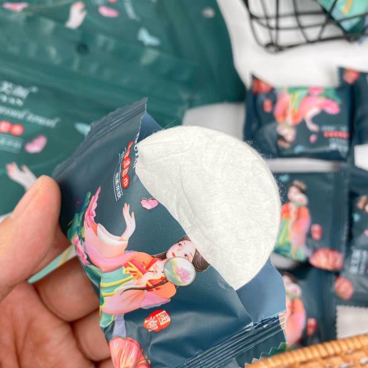 

Thickened & Lengthened Disposable Compressed Face Towel - Soft Cotton, Individually Wrapped, Portable 1 Piece Experience Pack