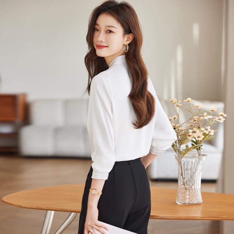 Elegante Damenbluse mit langen Ärmeln und Band