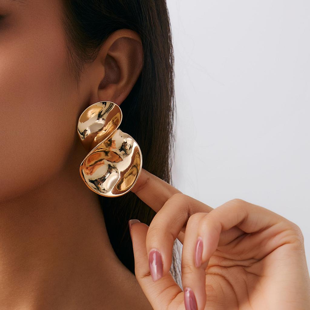 Wind Liquid Metal Pleated Leaf Stud Earrings, Design Sense Geometric Glossy Earrings