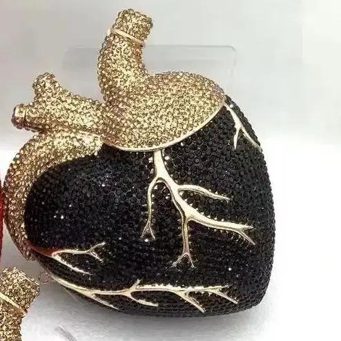 Red/Black Heart Shaped Diamond Evening Handbag Crystal Bags Luxury Designer Rhinestone Clutch Purse Wedding Party Clutches 18cmX14cmX4cm чёрный