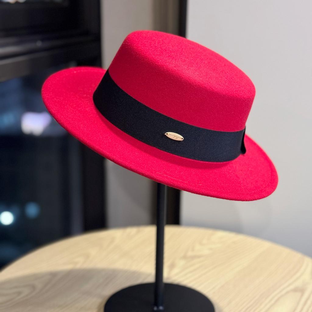 New French Retro Flat Top Woolen Hat for Women Autumn and Winter British All Match Fashion Wide Brimmed Hat Simple