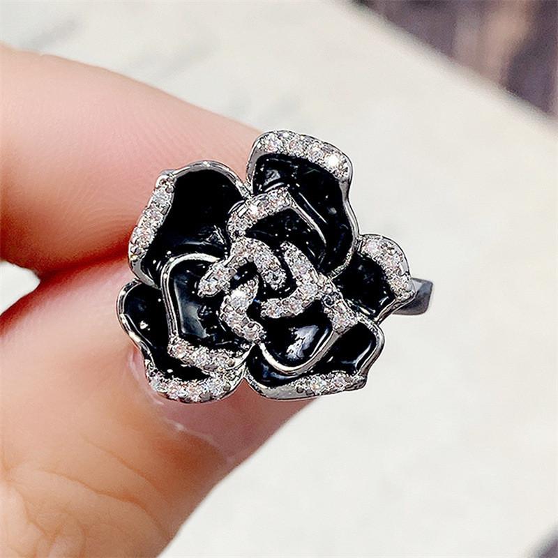 CopperRose Ring for Women Black Enamel Aesthetic Flower Rings Bridal Wedding Party Accessories Luxury Jewelry