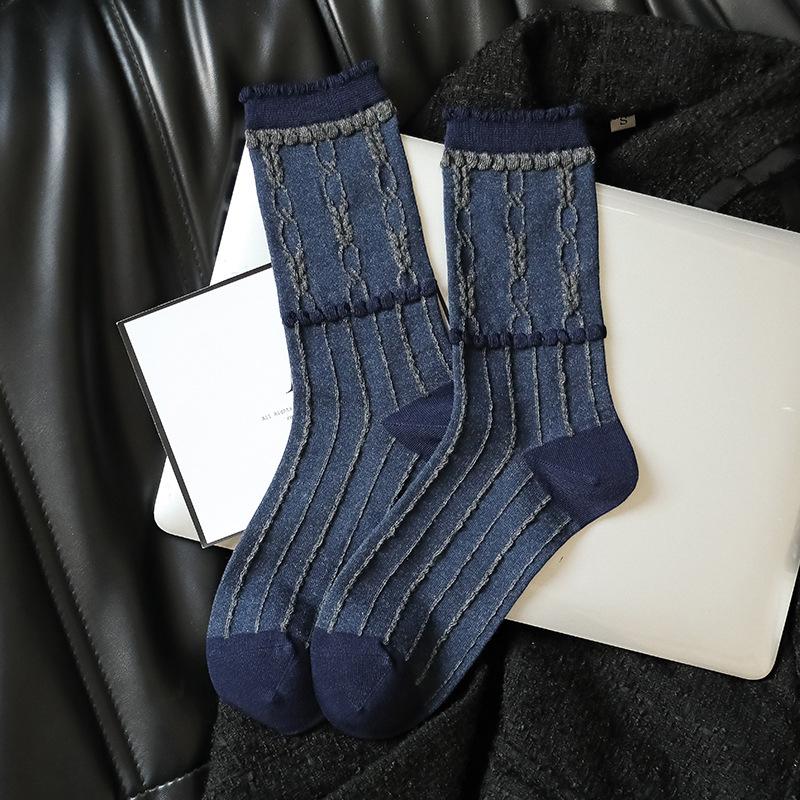 1PC Navy Blue Timeless Seamless Well-Made Versatile Comfortable Vintage Soft Mid-Calf Elegant Socks Seam-Free