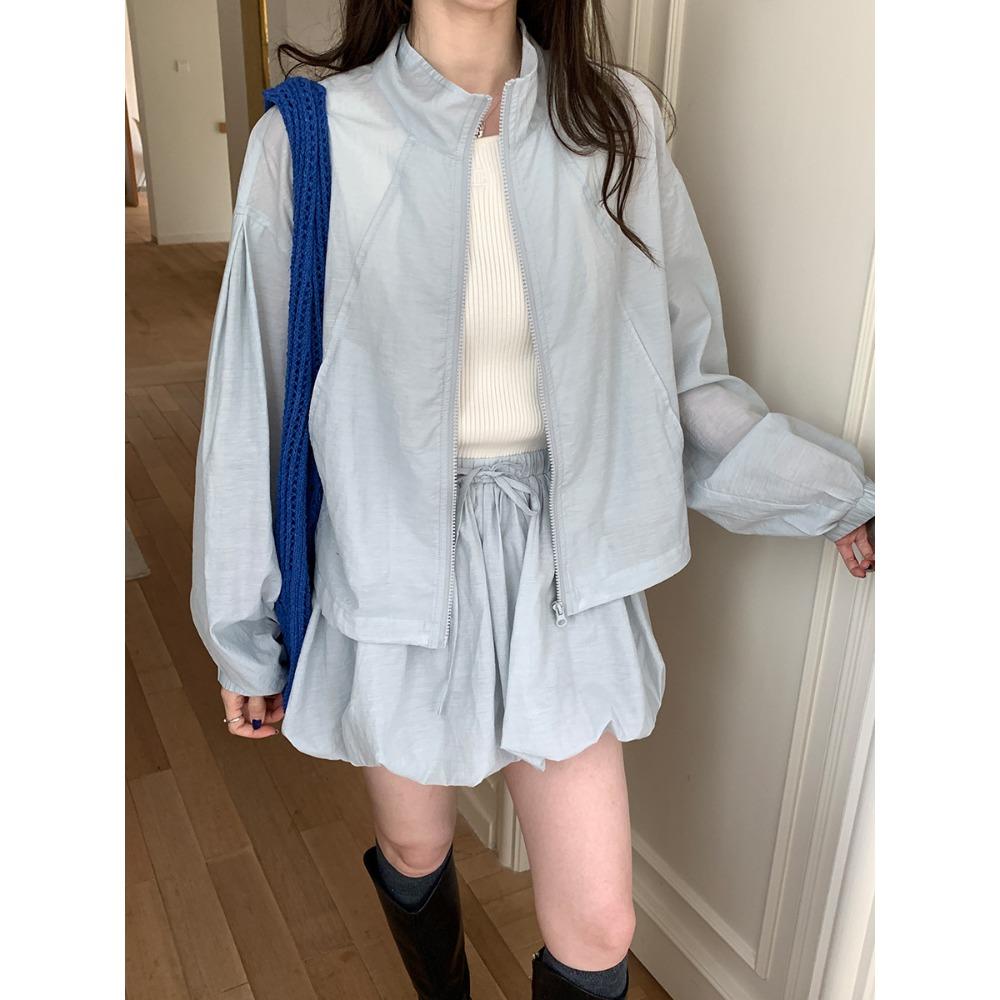 Damen Frühling und Sommer Neu Lässige Stehkragen Reißverschluss Strickjacke Sonnenschutzjacke + Hochtaillierter A-Linien Knospenrock Kurzer Rock