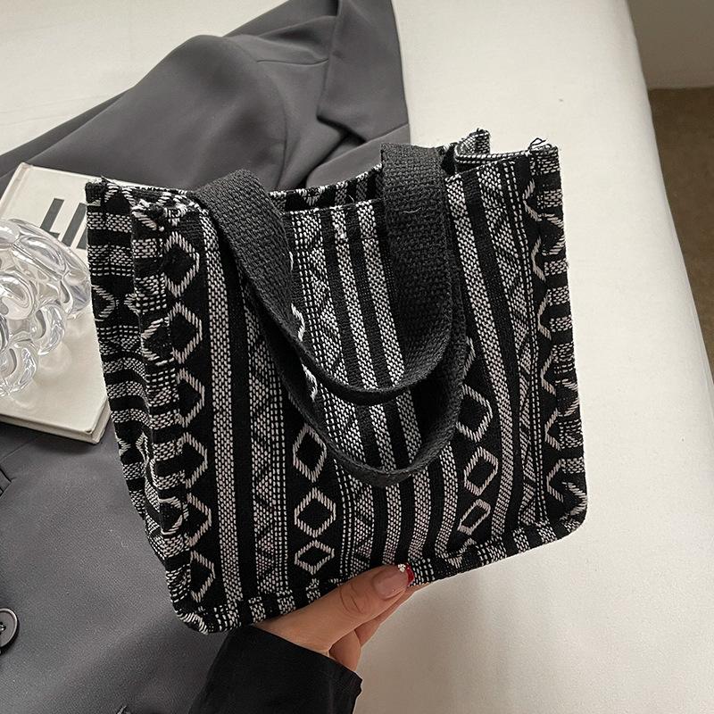 

Большая вместительная этническая сумка-тоут для женщин 2024 года, новая модная сумка-тоут для женщин, сумка для студентов колледжей