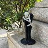 Skeleton Couple Kissing Figurine Romantic Skeleton Lovers Statue Resin Collectible Tabletop Ornament for Gothic Home Office Desk Decor