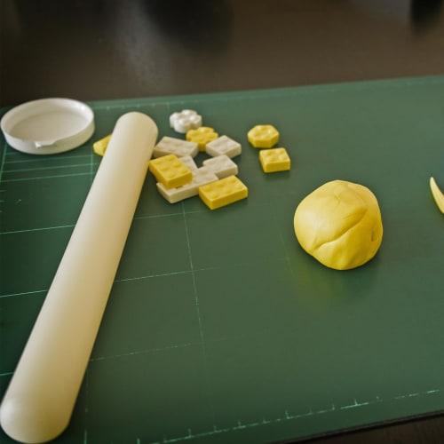 uxcell Fondant Rolling Pin, 33cm x 2.5cm, PP Plastic Non-Stick Fondant Roller, Dough Roller, Kitchen Decorating Tool for Fondant, Cookies, Pastries, P