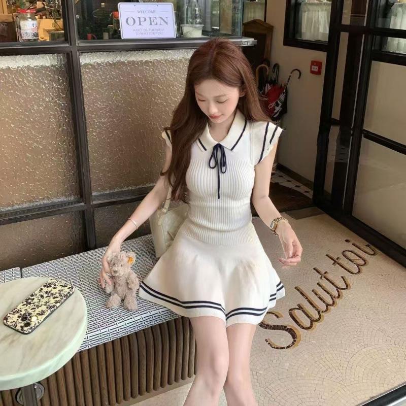 2025 Summer French Navy Puff Sleeve Knit Lace-up Dress for Women