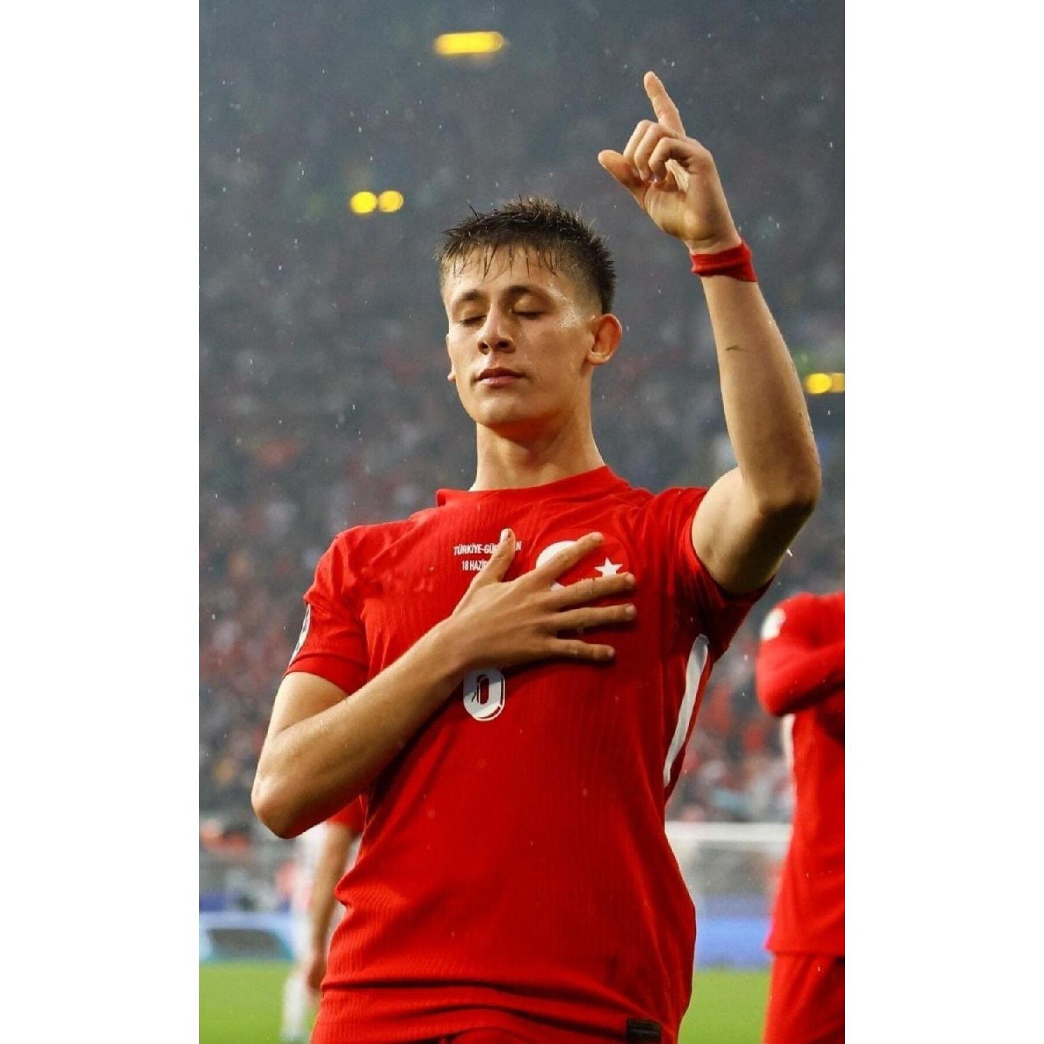 

Trkiye Euro 2024 Number 8 Home Jersey (number 8) Red S зелёный