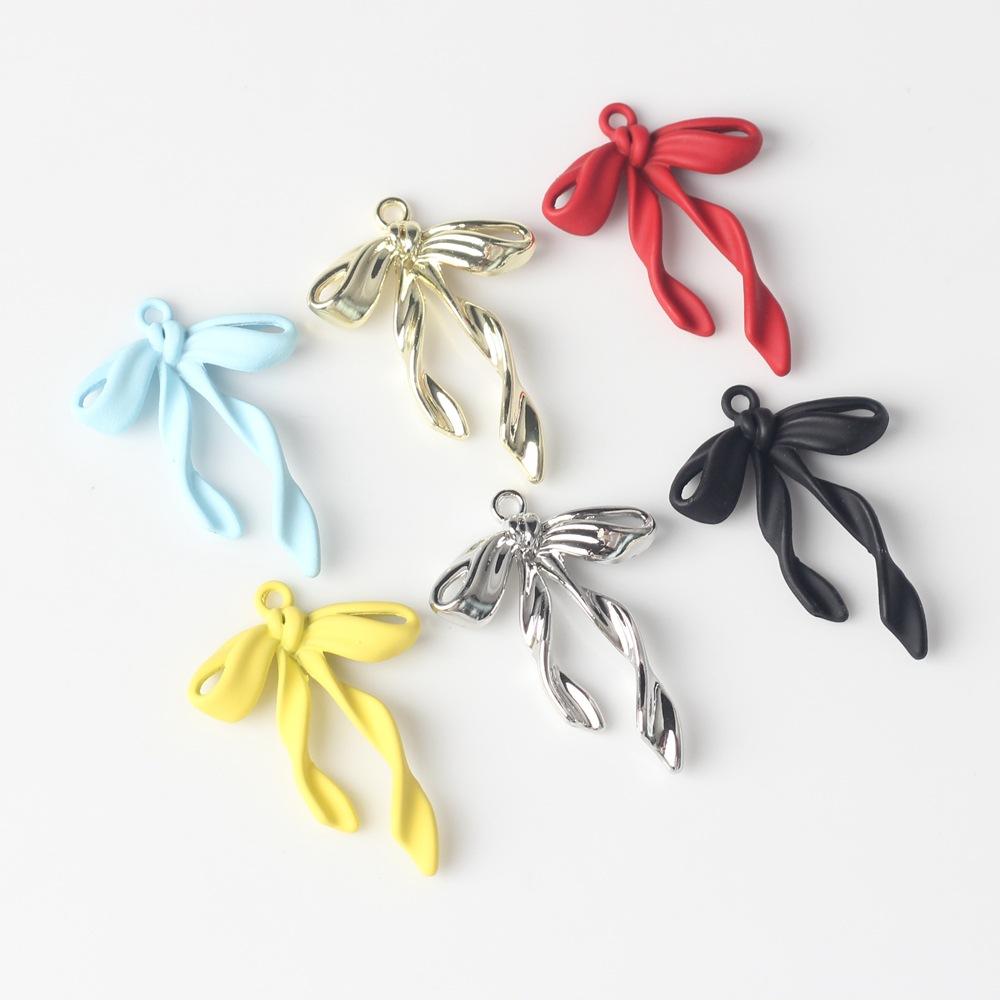 10Pcs Simple Alloy Colorful Spray Painted Ribbon Bowknot Pendant DIY Bracelets Necklaces Jewelry Accessories Jewellery Making