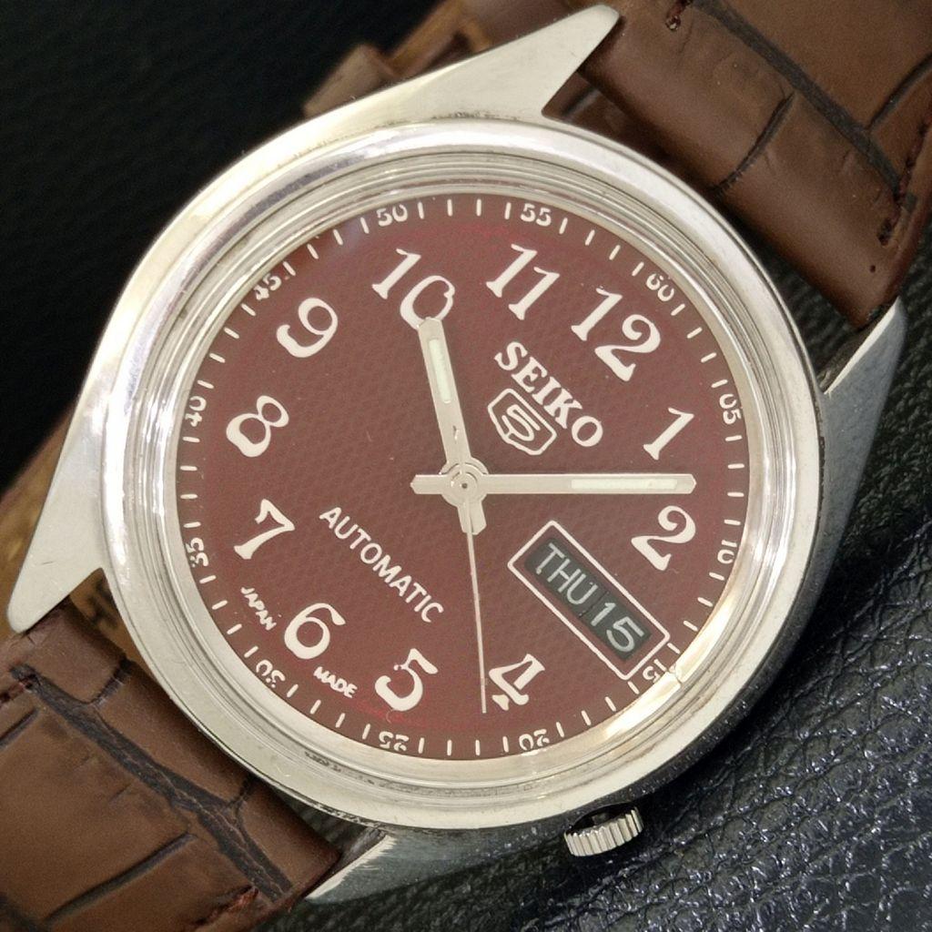

ВИНТАЖНЫЕ МУЖСКИЕ ЧАСЫ SEIKO 5 AUTOMATIC 7009A ЯПОНИЯ С ЦИФЕРБЛАТОМ КРАСНОГО ЦВЕТА a500121-2 R151a-a500121