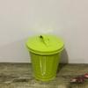 Modern Iron Waste Receptacle Top Dustbin Strong And Easy To Carry For Different Room Applications