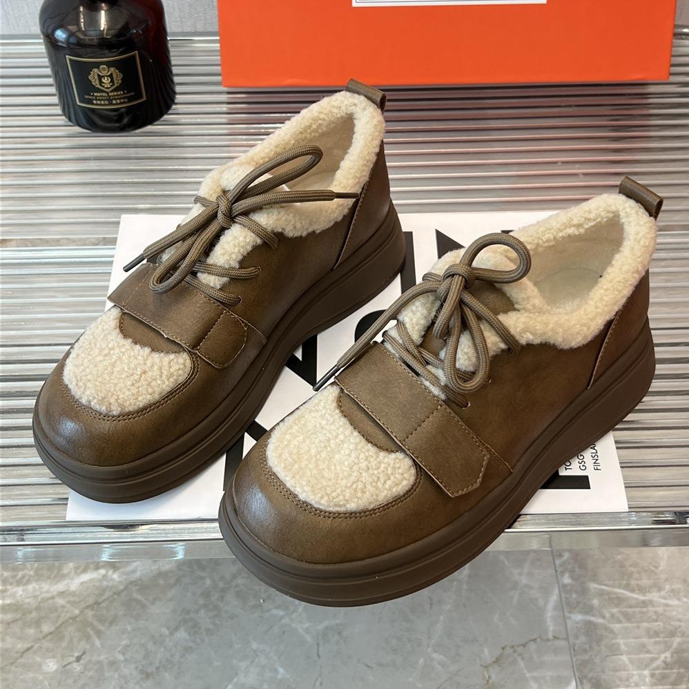 Утолщенные одинарные туфли для женщин зимние со шнуровкой круглым носком толстая подошва теплые хлопковые ботинки женские удобные туфли на плоской подошве 35 4829₽