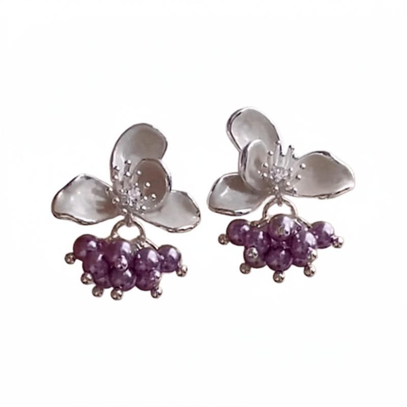 Silver Needle Drip Oil Flower Pearl Stud Earrings - Elegant Fashion Accessories for Women