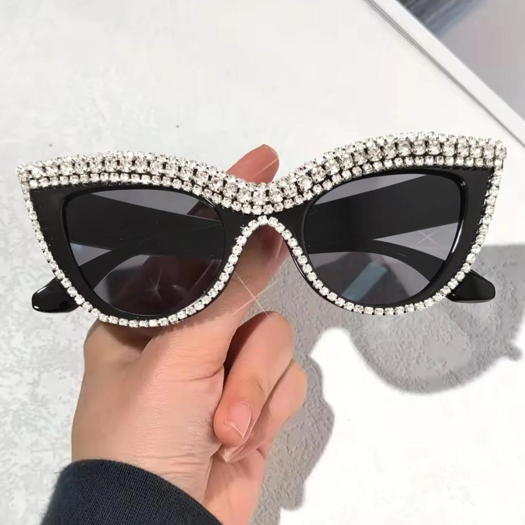 1PC Women's Black Plastic Frame Artificial Diamond Cat Eye Shaped Handsome Sweet Cool Wear Fashion Decoration Glasses Summer Hol
