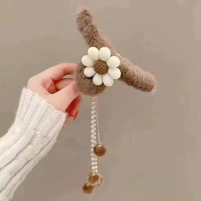 Korean Trendy Style Soft Plush Hair Grip For Girls Cute Bear And Designs Sunflower