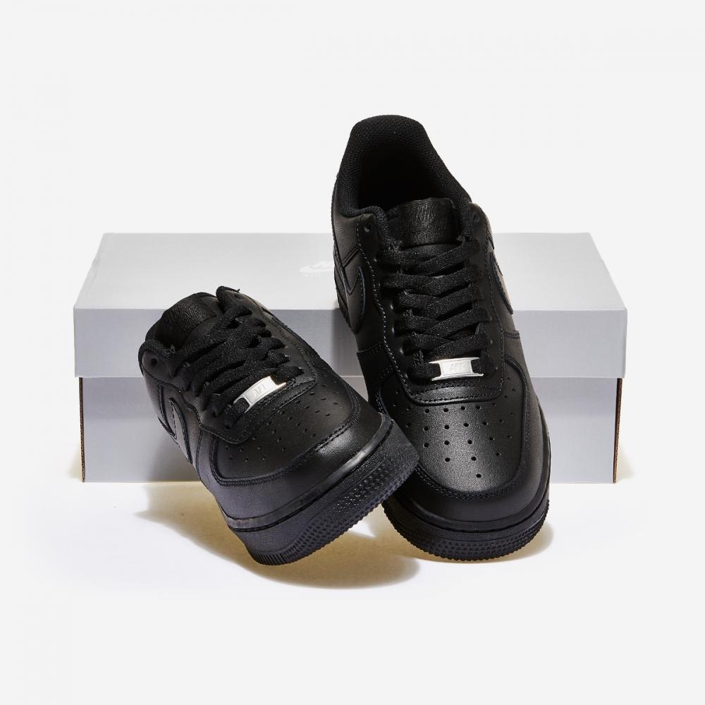 Nike Air Force 1 07 Le  001 