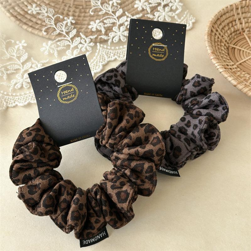 Trendy Leopard Print Scrunchies Aesthetic Hair Accessory for Women Fashion Ponytail Holder