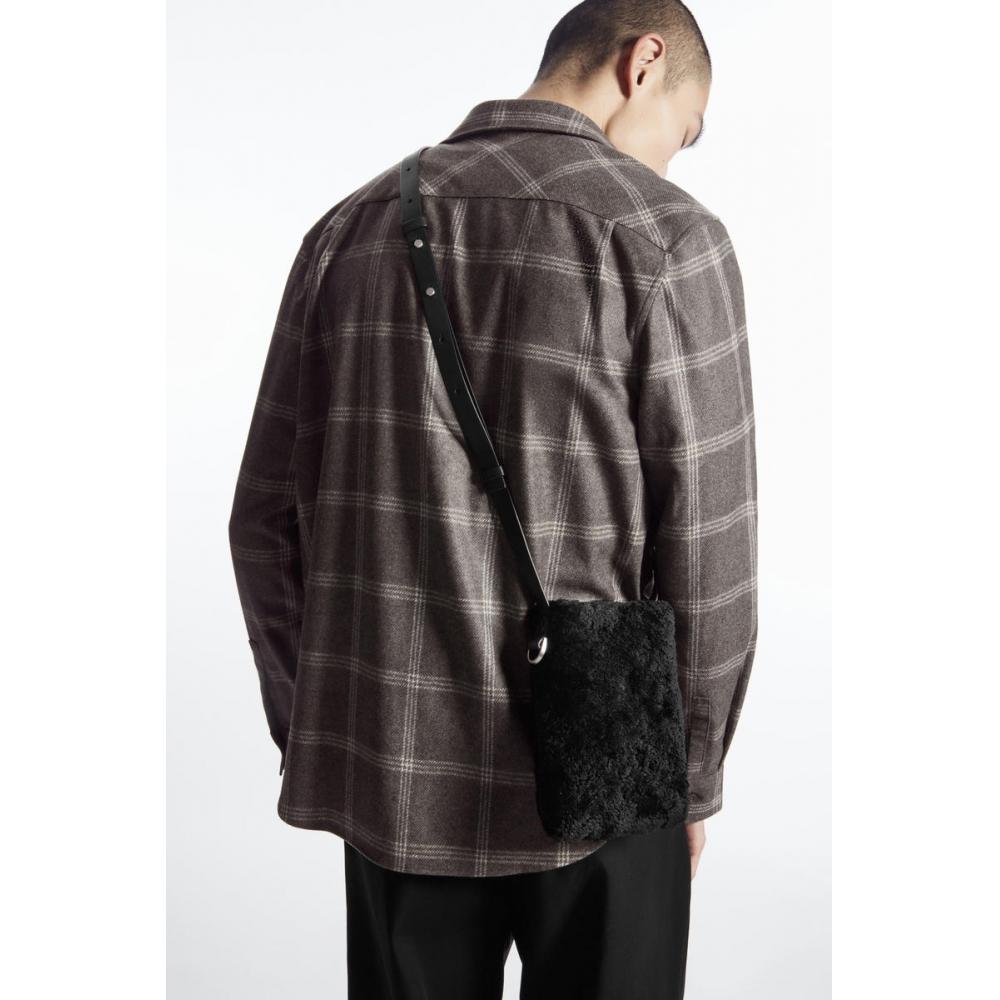 

Сумка через плечо COS Japan с гофрированной отделкой