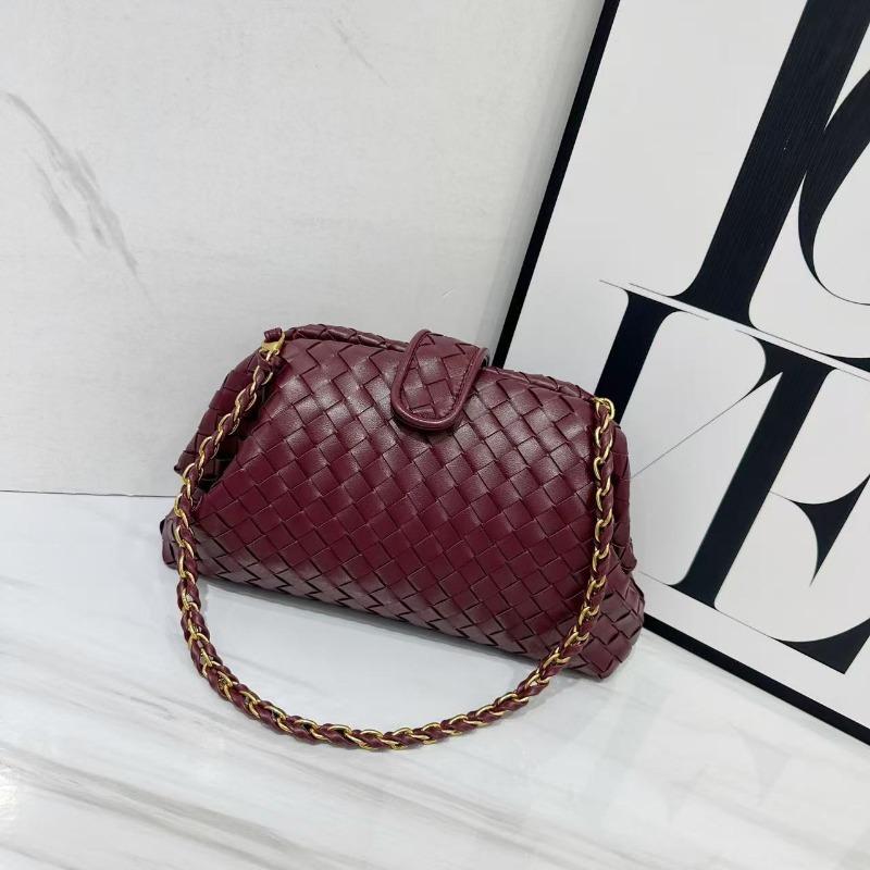 Vintage Classic Clip Chain Bag Cowhide Woven Bag Cloud Bag Underarm Shoulder Dinner Hand Shell Bag