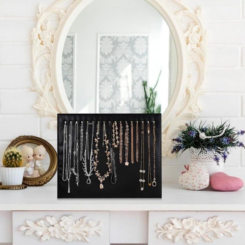 4 Stück Leder-Schmuckaufbewahrung mit 17 Haken, schräger Präsentationsständer für Halsketten, Polyester-Konstruktion