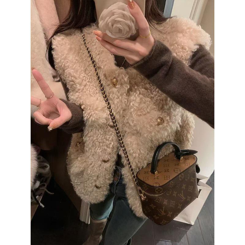 Women's 2024 Winter Fashion Lambswool Vest Coat - Thickened, Fragrant Style
