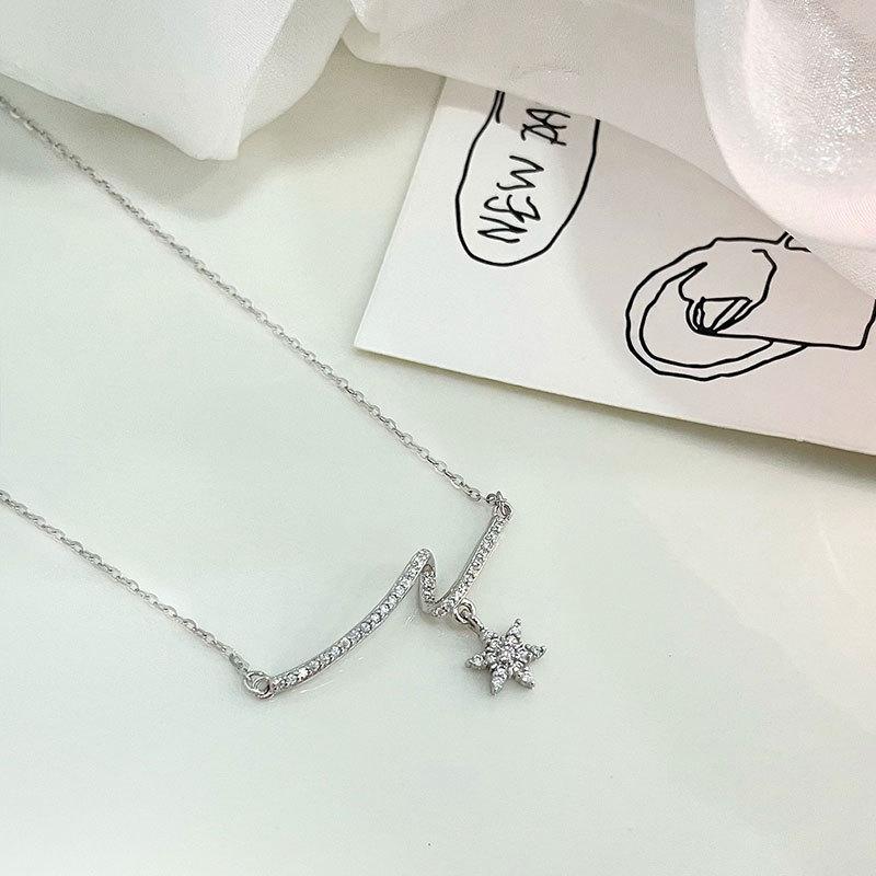 

Цветочное ожерелье, универсальное, милое и девичье, нишевый дизайн, полная бриллиантовая цепочка на ключицу, подарить лучшему другу